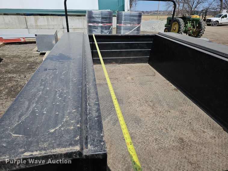 image for item MC9702 Knapheide 9304  utility bed