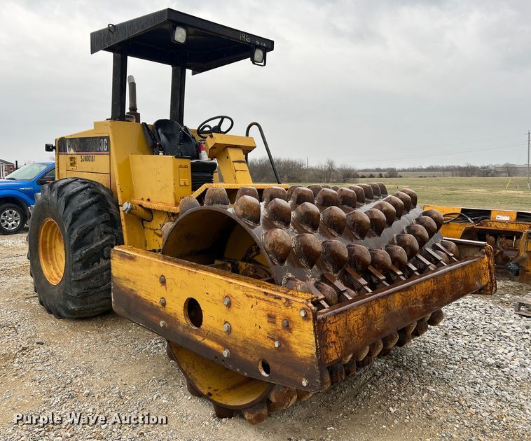 image for item MM9281 1995 Caterpillar CP563C  single drum vibratory roller