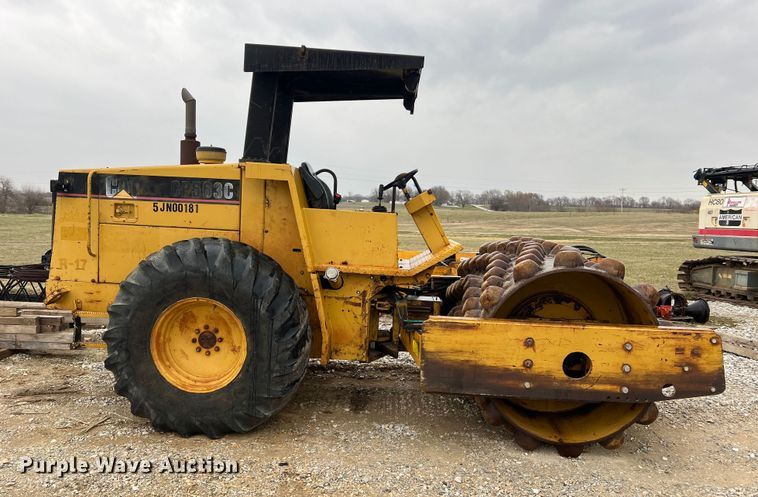 image for item MM9281 1995 Caterpillar CP563C  single drum vibratory roller