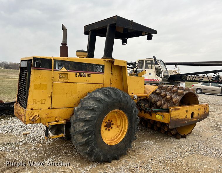 image for item MM9281 1995 Caterpillar CP563C  single drum vibratory roller