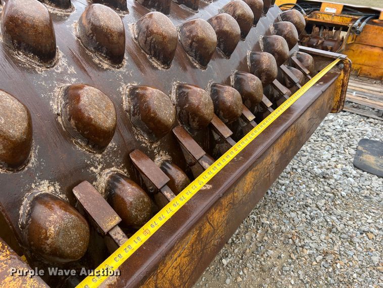 image for item MM9281 1995 Caterpillar CP563C  single drum vibratory roller