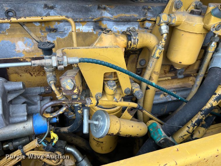 image for item MM9281 1995 Caterpillar CP563C  single drum vibratory roller