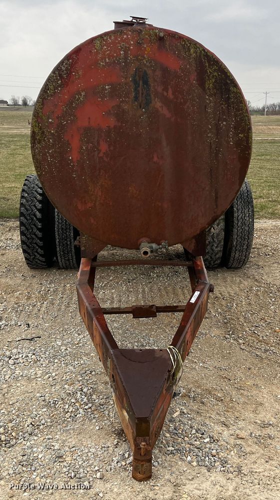 image for item MM9282 Tank trailer