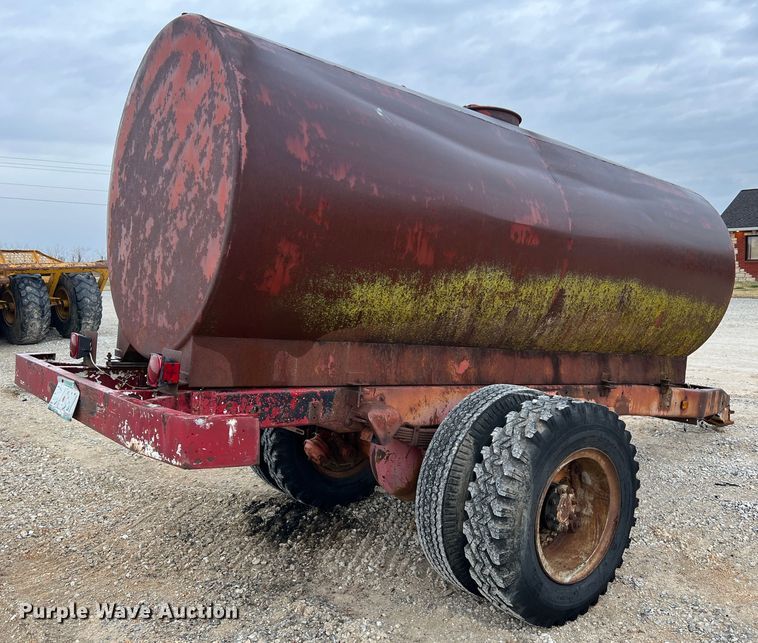 image for item MM9282 Tank trailer