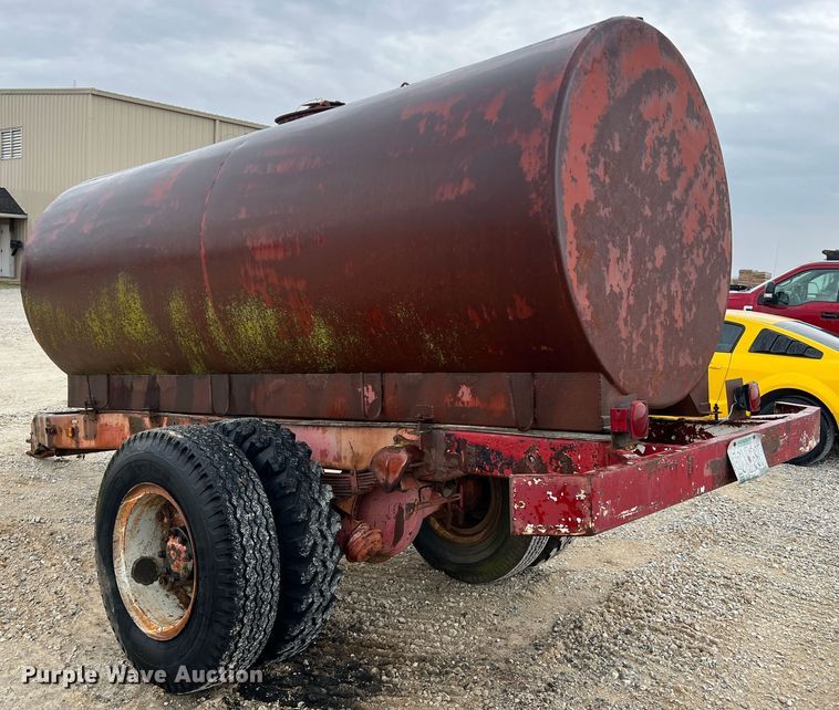 image for item MM9282 Tank trailer