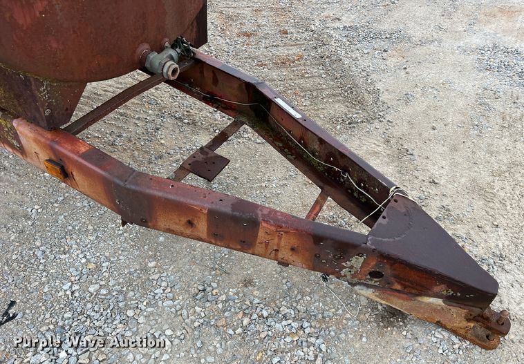 image for item MM9282 Tank trailer