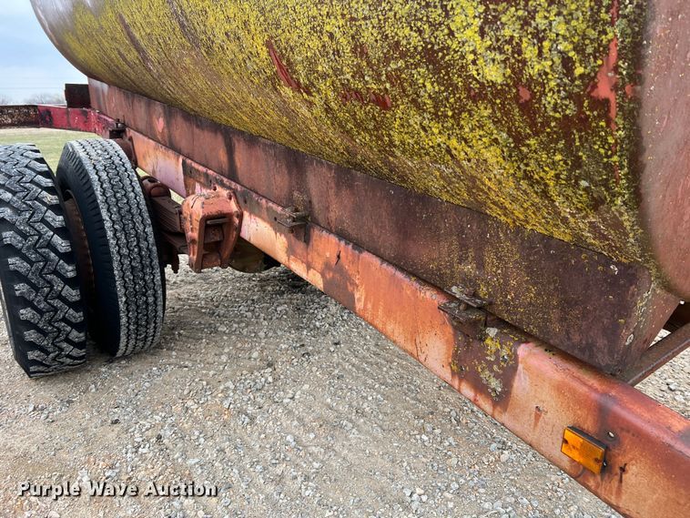 image for item MM9282 Tank trailer