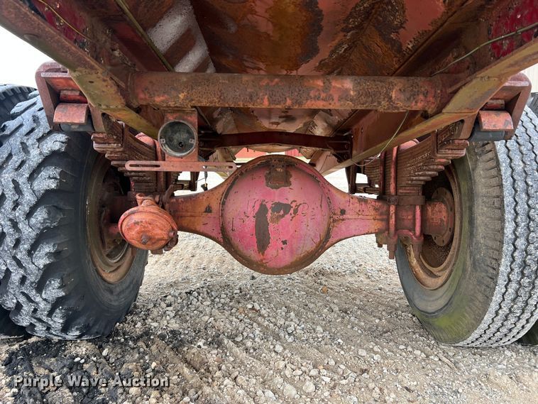 image for item MM9282 Tank trailer