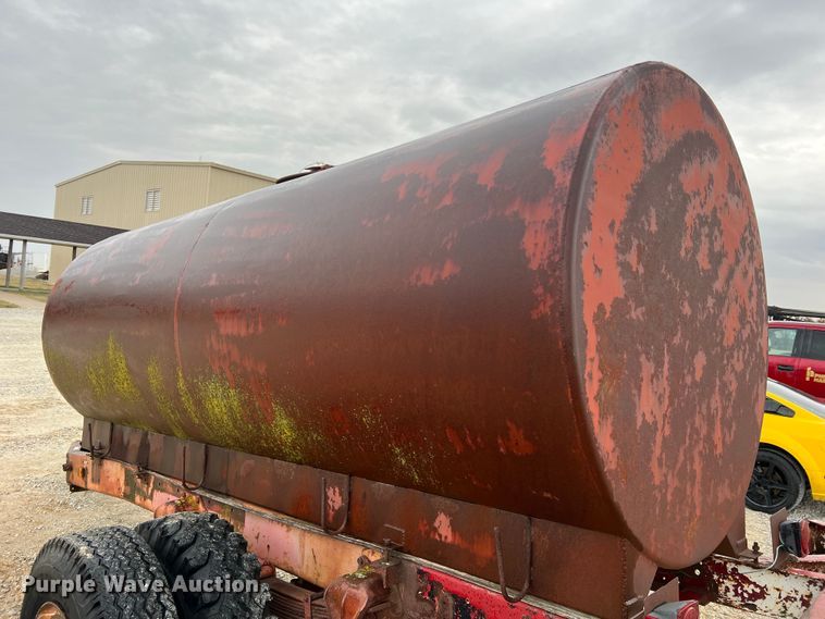 image for item MM9282 Tank trailer