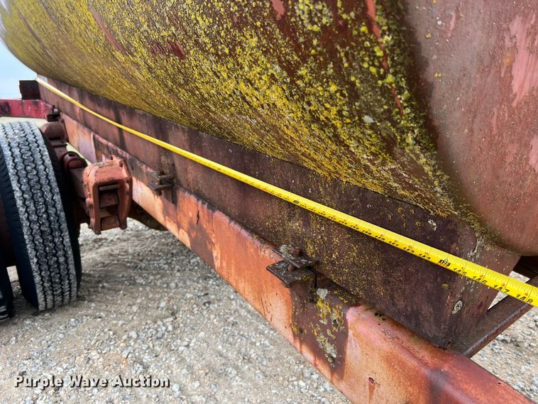 image for item MM9282 Tank trailer