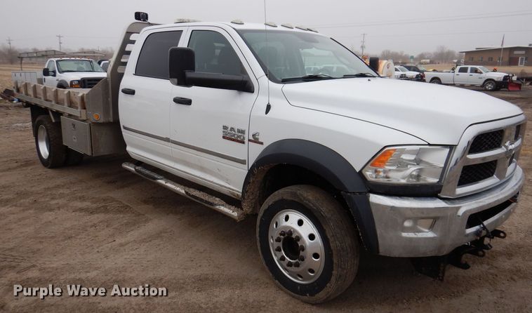 image for item MO9544 2017 Dodge Ram 5500HD  Crew Cab flatbed truck