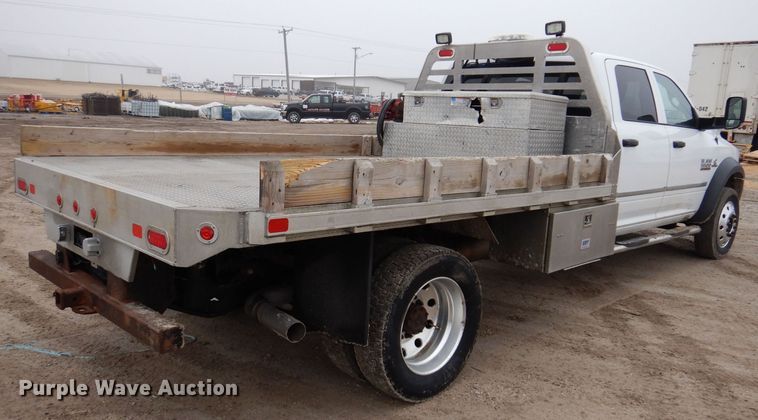 image for item MO9544 2017 Dodge Ram 5500HD  Crew Cab flatbed truck