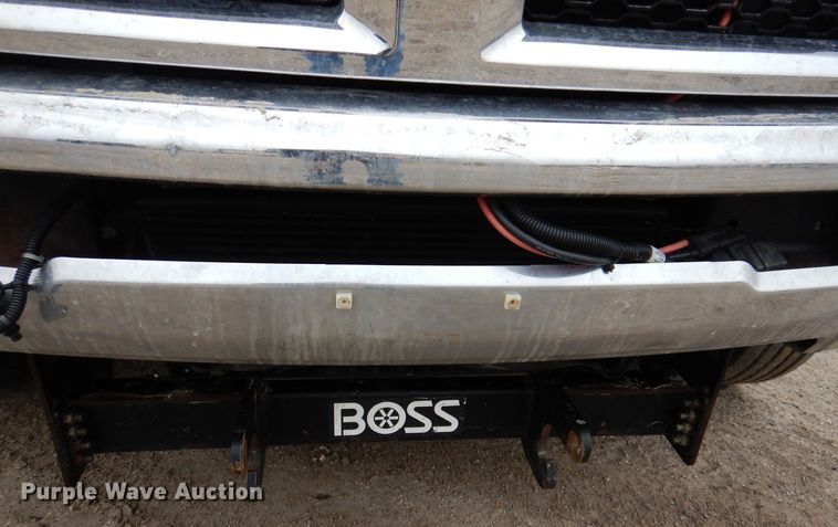 image for item MO9544 2017 Dodge Ram 5500HD  Crew Cab flatbed truck