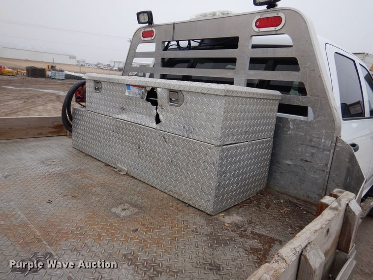 image for item MO9544 2017 Dodge Ram 5500HD  Crew Cab flatbed truck