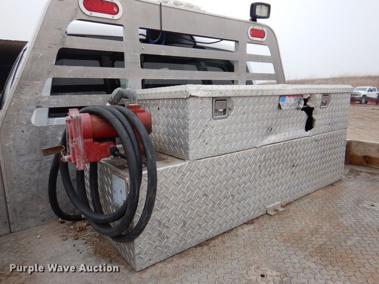 image for item MO9544 2017 Dodge Ram 5500HD  Crew Cab flatbed truck