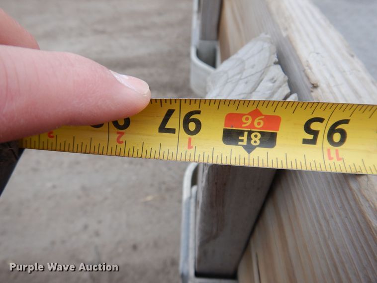 image for item MO9544 2017 Dodge Ram 5500HD  Crew Cab flatbed truck