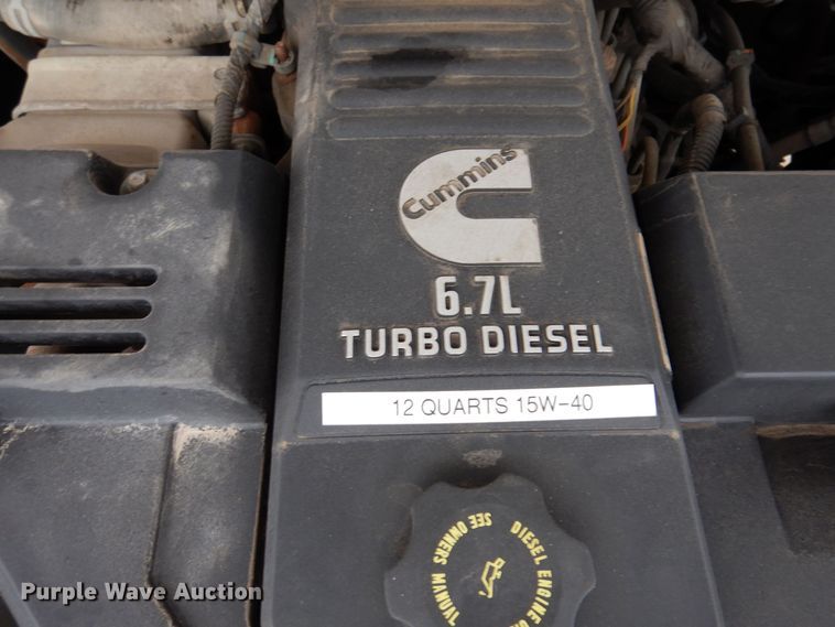 image for item MO9544 2017 Dodge Ram 5500HD  Crew Cab flatbed truck