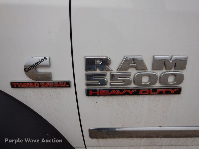 image for item MO9544 2017 Dodge Ram 5500HD  Crew Cab flatbed truck