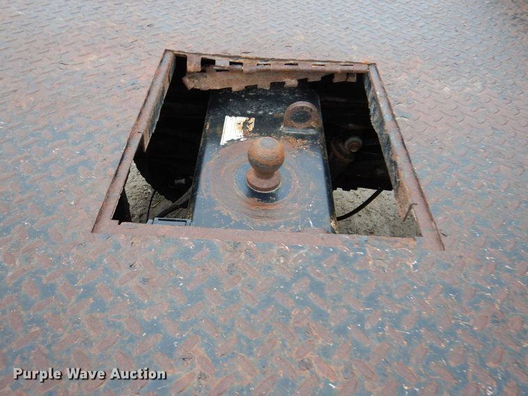 image for item MO9545 2014 Dodge Ram 5500HD  Crew Cab flatbed truck