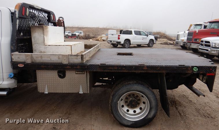 image for item MO9545 2014 Dodge Ram 5500HD  Crew Cab flatbed truck