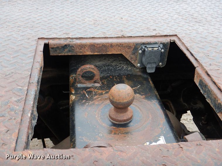 image for item MO9545 2014 Dodge Ram 5500HD  Crew Cab flatbed truck