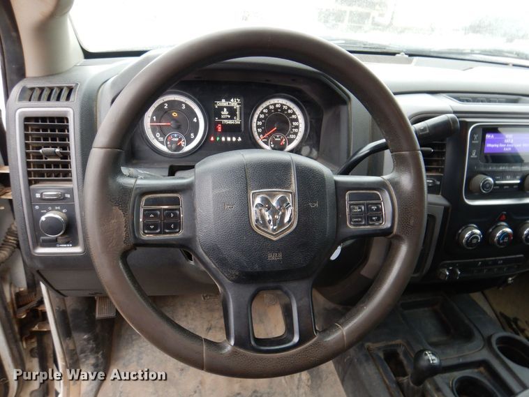 image for item MO9545 2014 Dodge Ram 5500HD  Crew Cab flatbed truck