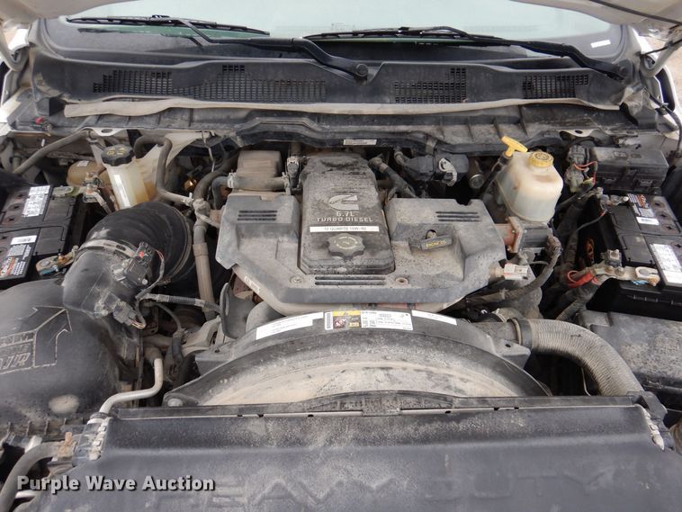 image for item MO9545 2014 Dodge Ram 5500HD  Crew Cab flatbed truck