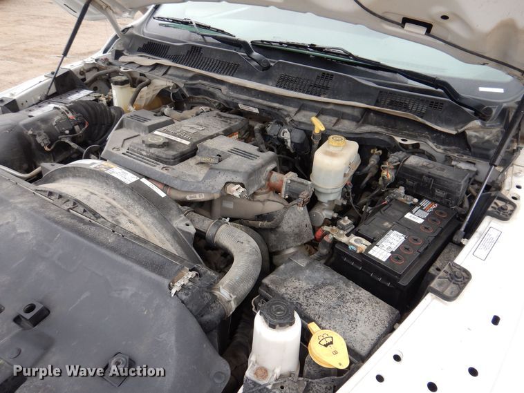 image for item MO9545 2014 Dodge Ram 5500HD  Crew Cab flatbed truck