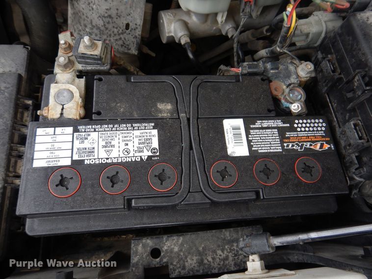 image for item MO9545 2014 Dodge Ram 5500HD  Crew Cab flatbed truck