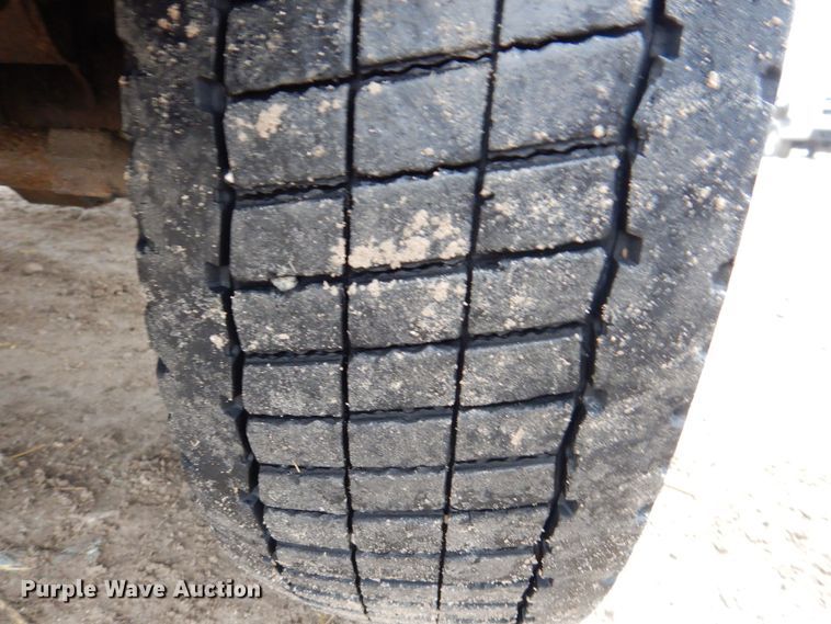 image for item MO9545 2014 Dodge Ram 5500HD  Crew Cab flatbed truck