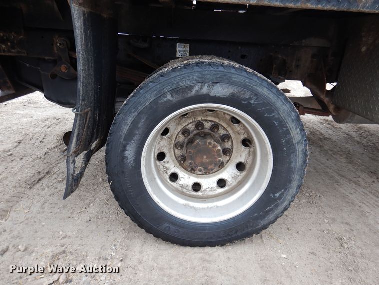 image for item MO9545 2014 Dodge Ram 5500HD  Crew Cab flatbed truck