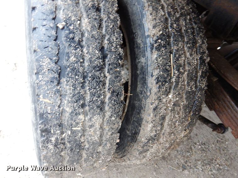 image for item MO9545 2014 Dodge Ram 5500HD  Crew Cab flatbed truck