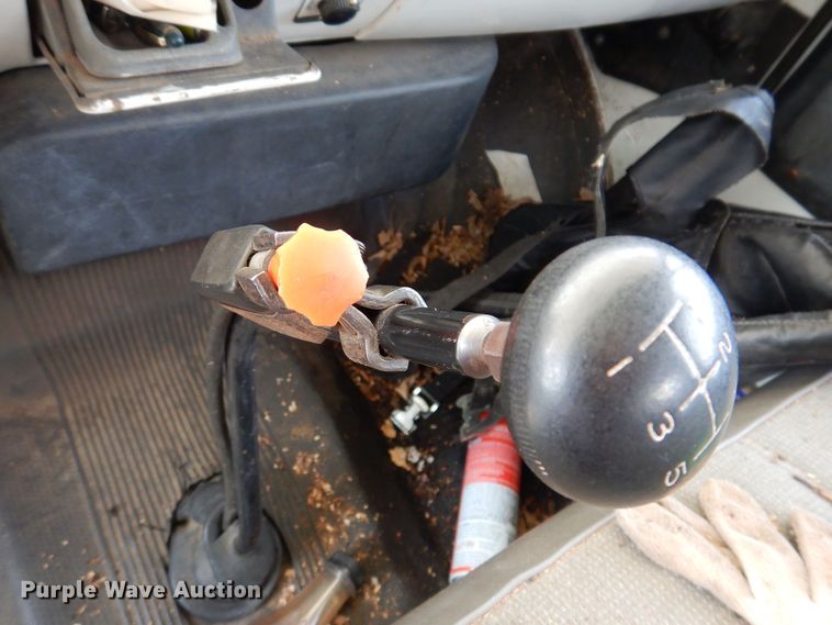 image for item MO9564 1982 GMC 7000  bucket truck