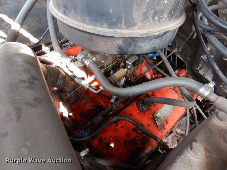 image for item MO9564 1982 GMC 7000  bucket truck