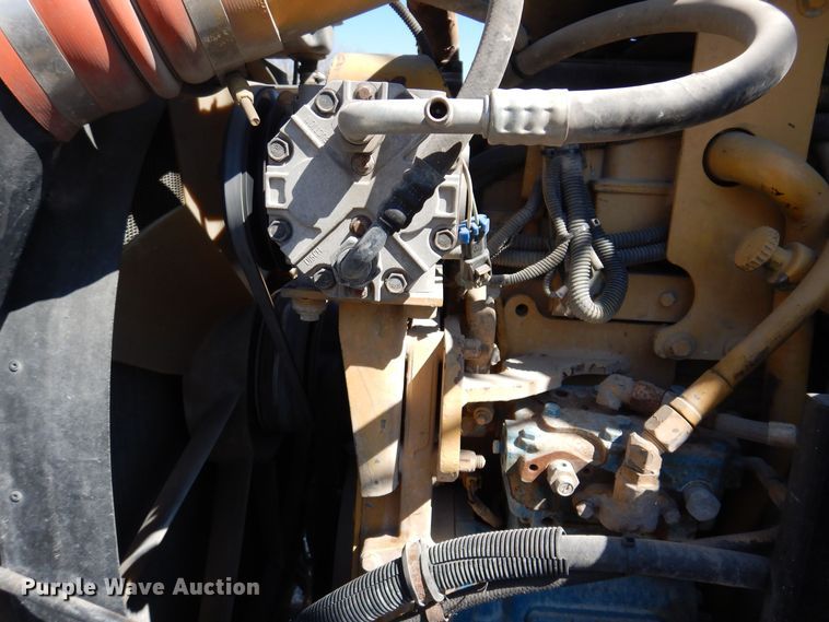 image for item MO9575 2004 Kenworth T800  dump truck