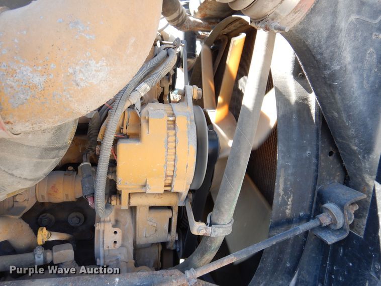 image for item MO9575 2004 Kenworth T800  dump truck