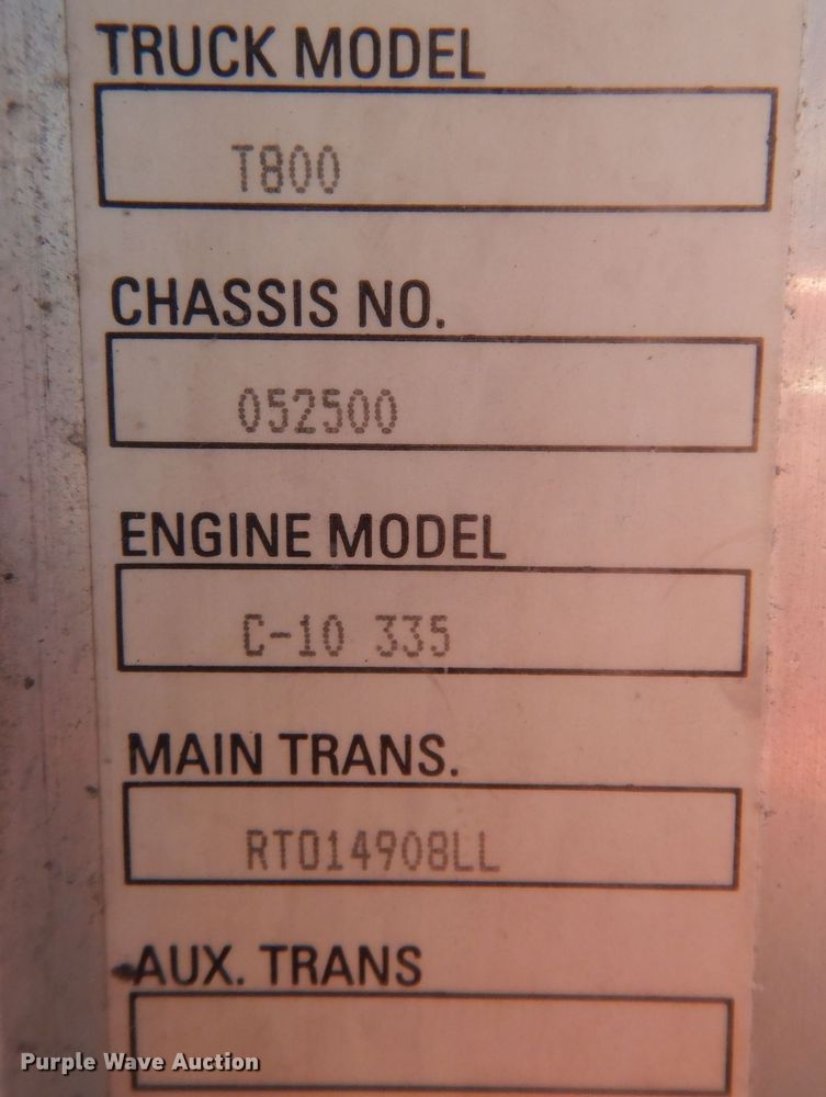 image for item MO9575 2004 Kenworth T800  dump truck