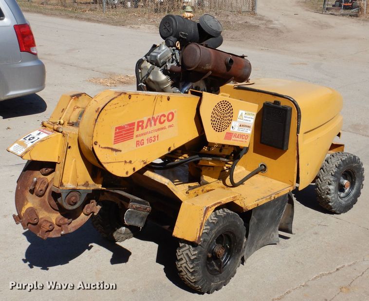 image for item MO9578 2005 Rayco RG1361  stump grinder