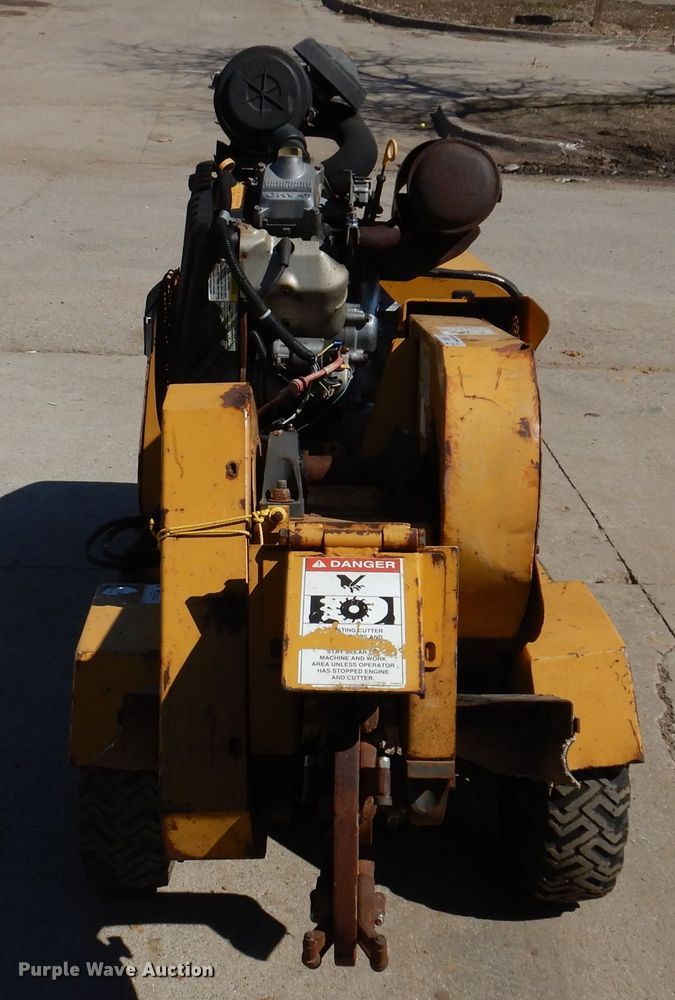 image for item MO9578 2005 Rayco RG1361  stump grinder