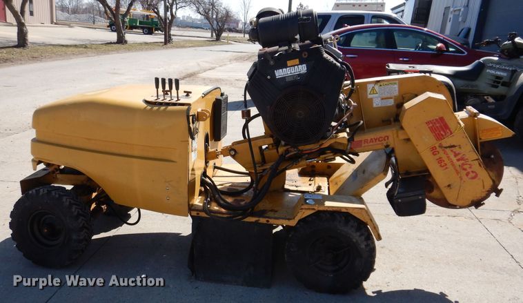 image for item MO9578 2005 Rayco RG1361  stump grinder