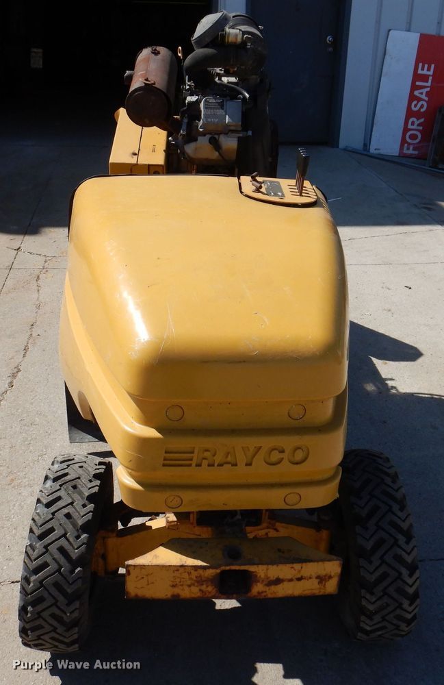 image for item MO9578 2005 Rayco RG1361  stump grinder