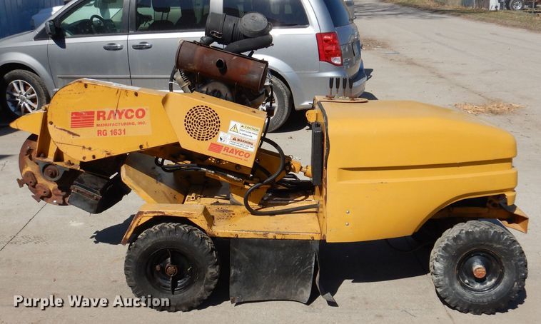 image for item MO9578 2005 Rayco RG1361  stump grinder