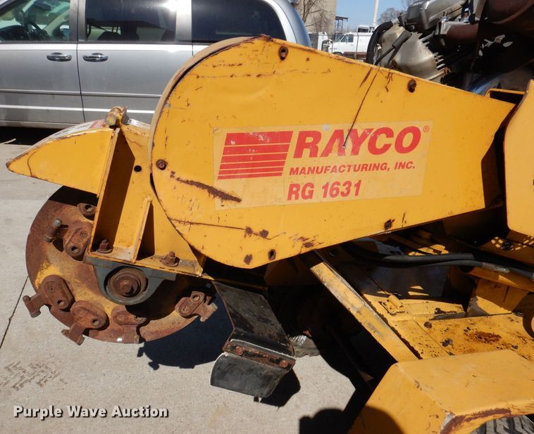 image for item MO9578 2005 Rayco RG1361  stump grinder