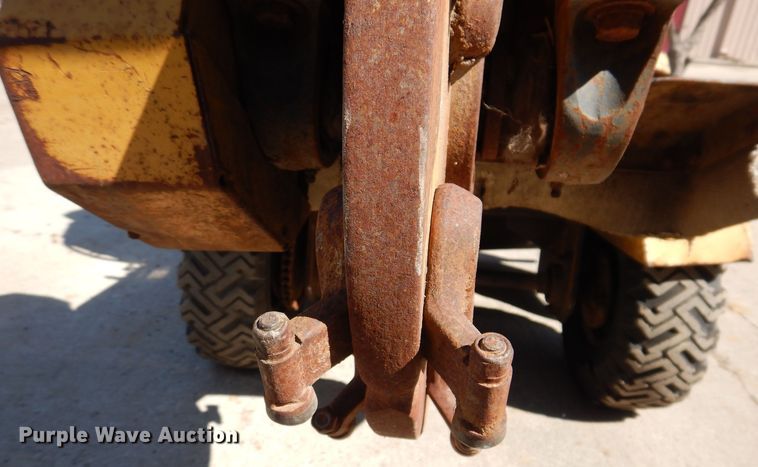 image for item MO9578 2005 Rayco RG1361  stump grinder