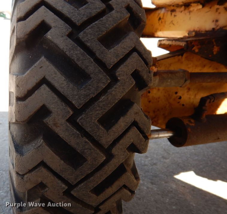 image for item MO9578 2005 Rayco RG1361  stump grinder