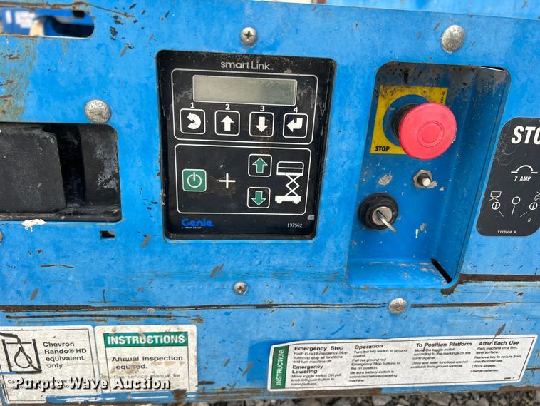 image for item MQ9870 2014 Genie GS-3246  scissor lift