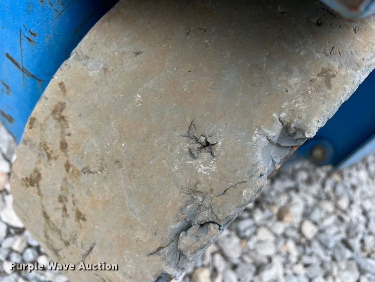 image for item MQ9870 2014 Genie GS-3246  scissor lift