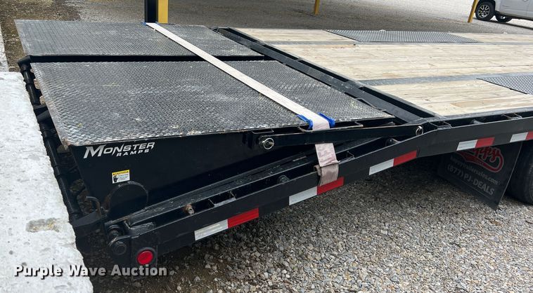 image for item MQ9871 2020 PJ  equipment trailer