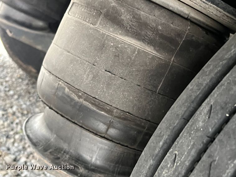 image for item MQ9871 2020 PJ  equipment trailer