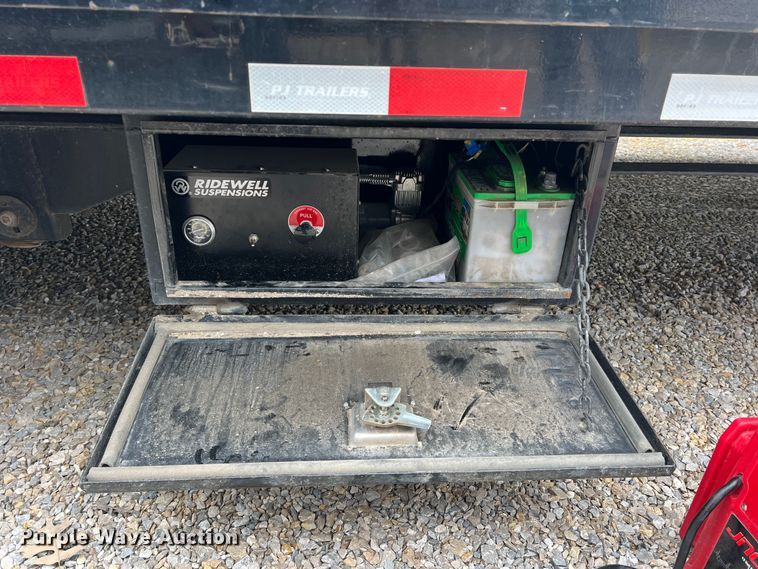 image for item MQ9871 2020 PJ  equipment trailer